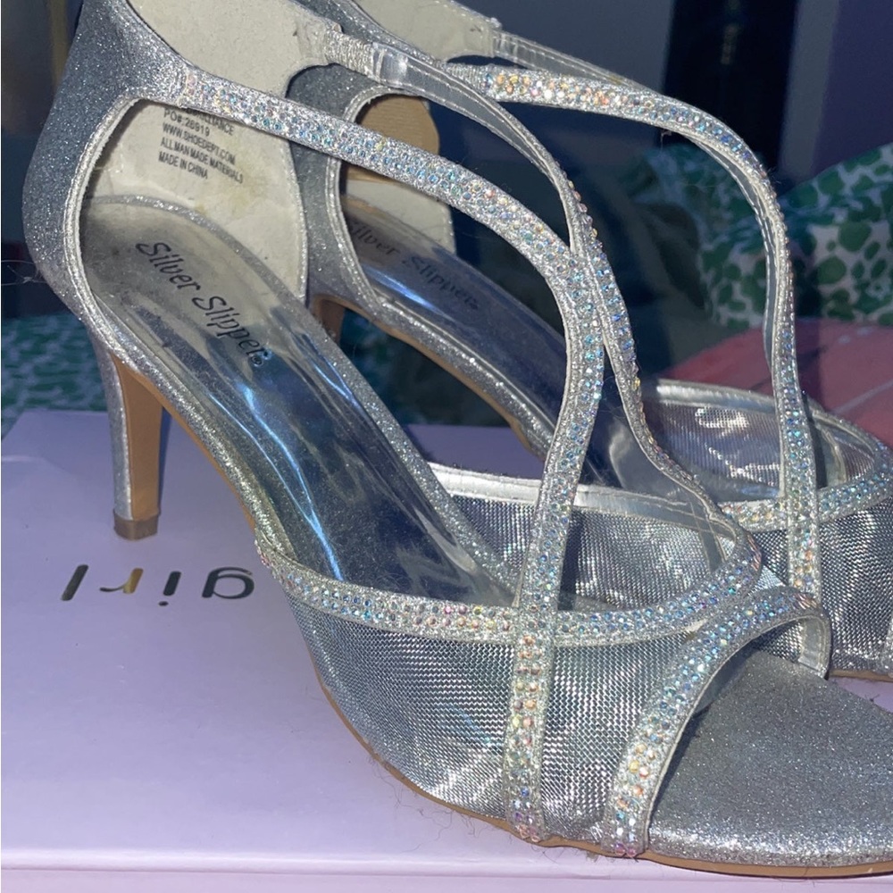 Hoco/Prom shoes, Size-9.5 Wide! Bought from Shoe Dept! Paid 40$!!